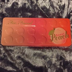 Too faced sweet peach palette